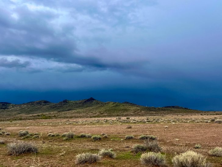 DWTH Day 24: We Out-Hiked A Storm & 3rd Cache