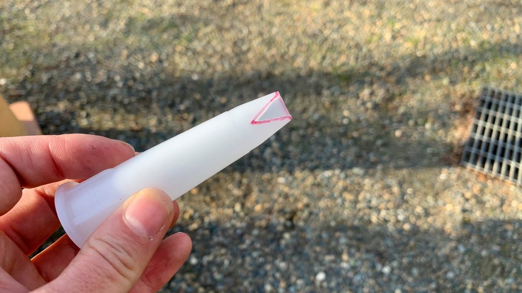 V-shaped notch cut into the utrethane