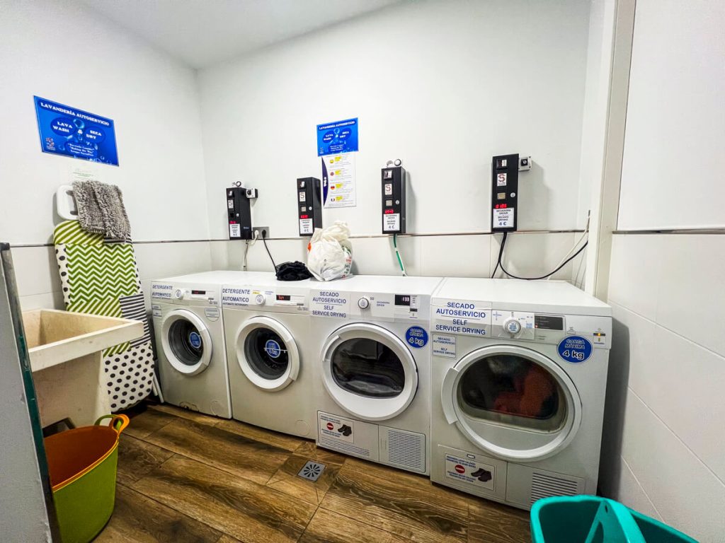 Two washers and two dryers with automatically added soap for 4 euros each.