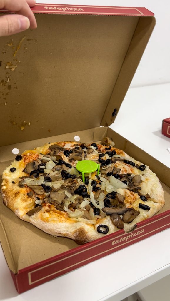 Telepizza has multiple vegan pizza options.